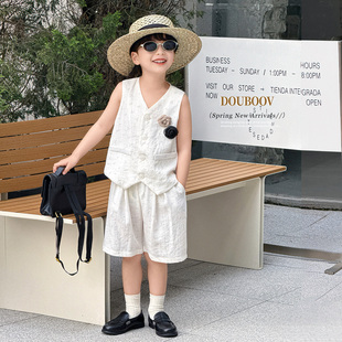 儿童夏季亚麻马甲套装2026新款男童白色休闲极简马甲短裤生日礼服