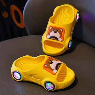 迪士尼夏季新款儿童拖鞋男女中大童室内防滑网红卡通发光软底外穿