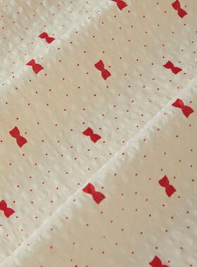 涤棉红色蝴蝶印花泡泡纹理布料衬衣连衣裙童装面料diy大肠发圈布