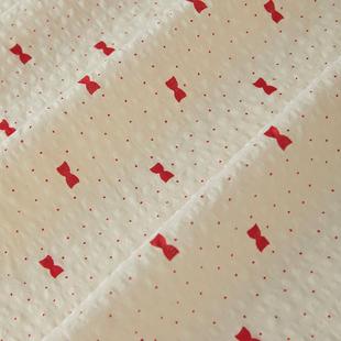 涤棉红色蝴蝶印花泡泡纹理布料衬衣连衣裙童装面料diy大肠发圈布