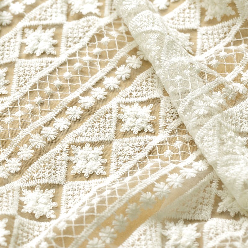 网纱布料米色绣花蕾丝礼服连衣裙