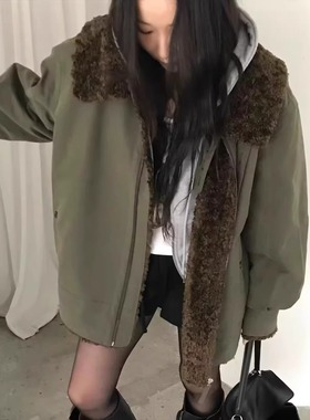 DH295111131 韩版25冬复古羊羔毛大翻领工装派克风拉链夹克外套