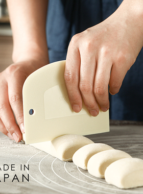 日本进口切面刀塑料家用蛋糕奶油抹刀厨房烘焙工具刮刀烘焙刮板