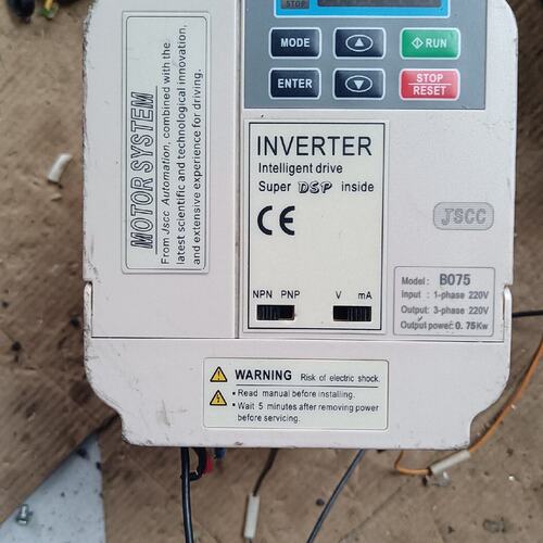 议价JSCC变频器B075B075变频器B075220VB0750.75KWJSCCB075B075A