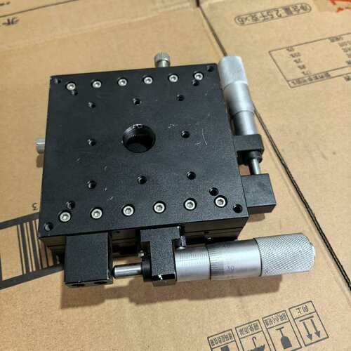 议价十字微调滑台EJB01-100，尺寸100x100MM，厚4