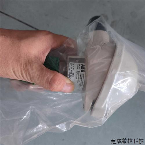 议价ABB TSP121-Y0 温控开关适用