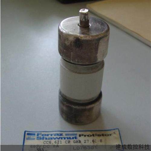 议价Ferraz保险CC6,621 CP GRB 27.60 6.3/8A 660Vdc L076302/076