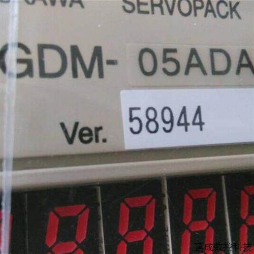 议价全新原装SGDM-05ADA 安川伺服驱动器质保一年欢迎询价