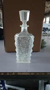 大号糖玻璃醒酒瓶道具酒瓶易碎影视道具砸头