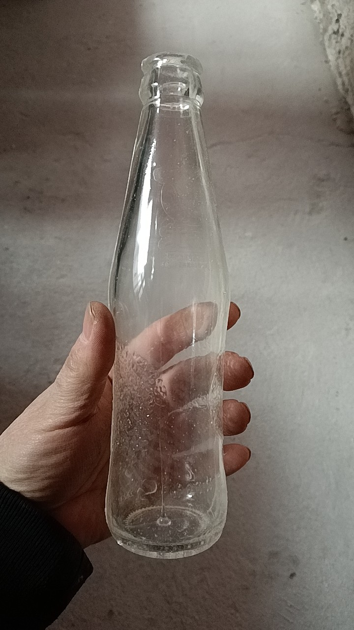 影视道具易碎玻璃瓶饮料糖玻璃瓶华洋饮料瓶无标