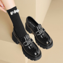 真皮小皮鞋女英伦风2025春新款粗跟厚底单鞋软底鳄鱼纹黑色乐福鞋