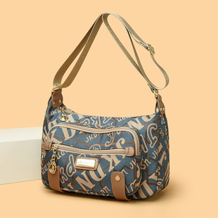 新款女士牛津布单肩包绣花妈妈包时尚中老年挎包帆布斜挎女包