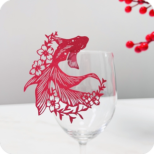精美镂空鱼花席位卡酒店餐厅桌位卡红酒杯装 新款 饰插卡杯卡小卡片
