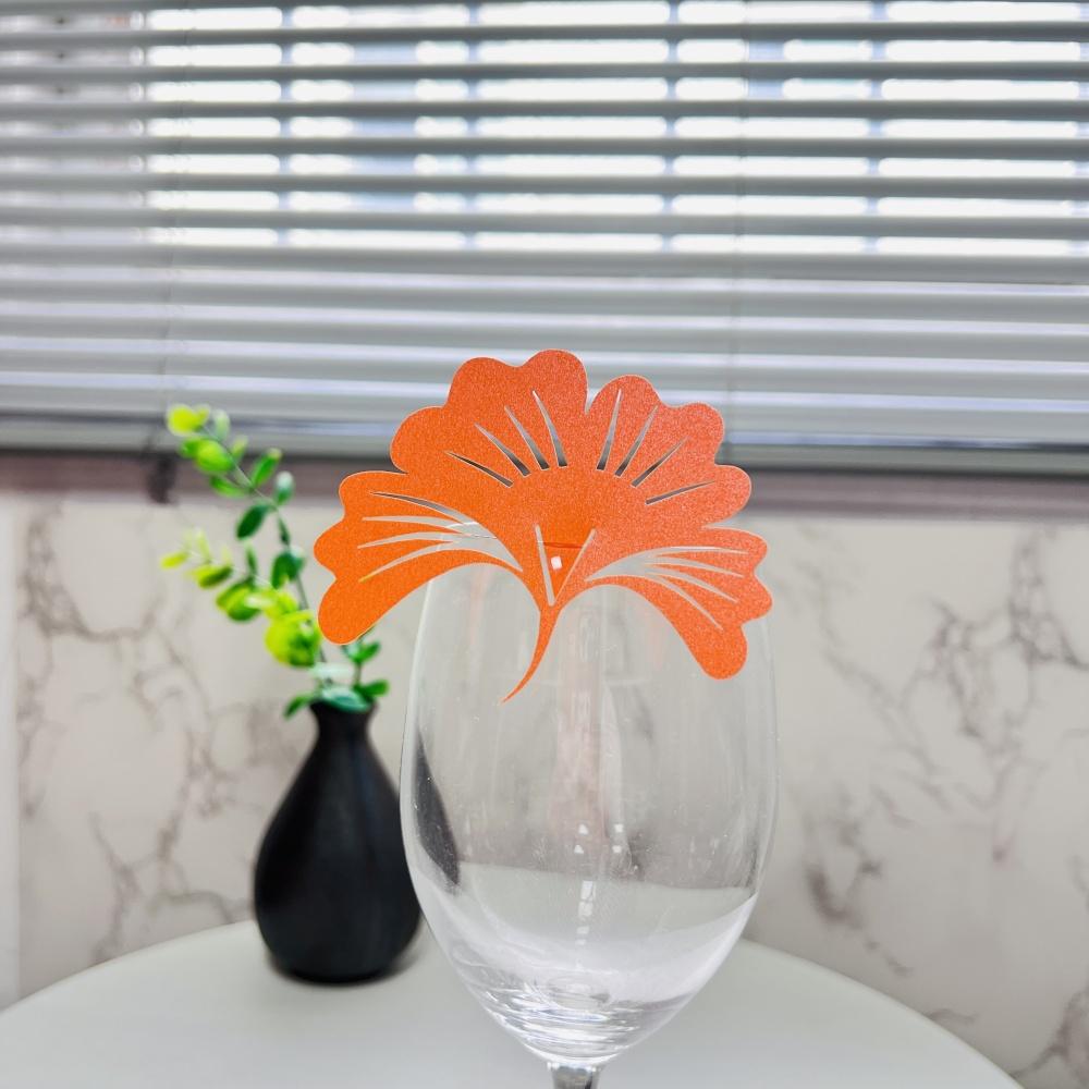 50张新杏叶款席位卡酒店餐厅桌位卡红酒杯装饰插卡杯卡小卡片定制