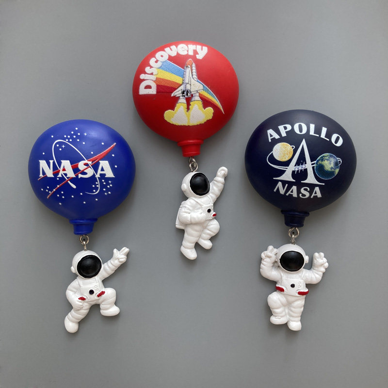 创意nasa宇航员热气球冰箱贴磁性贴立体树脂卡通磁贴磁力贴