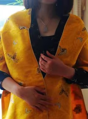 新品南京云锦吉祥云锦黄色蝴蝶彩蝶三秋纯手工真丝云锦装饰品披肩
