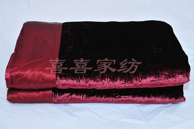 3折惊喜酒红色真丝乔绒床盖