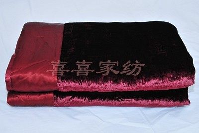 3折惊喜酒红色真丝乔绒床盖