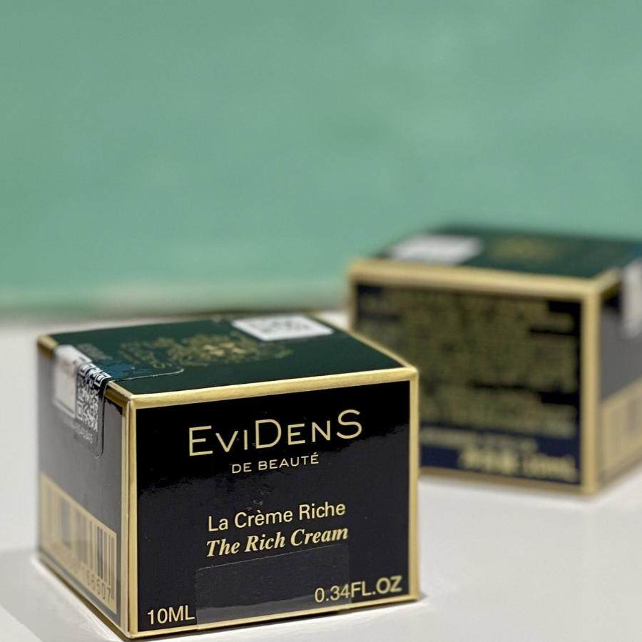 日本伊菲丹修护保湿胶原面霜补水