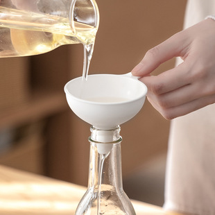 器迷你舀灌盛酒器油漏斗酒提打酒吊子 塑料漏斗家用径调料液体分装
