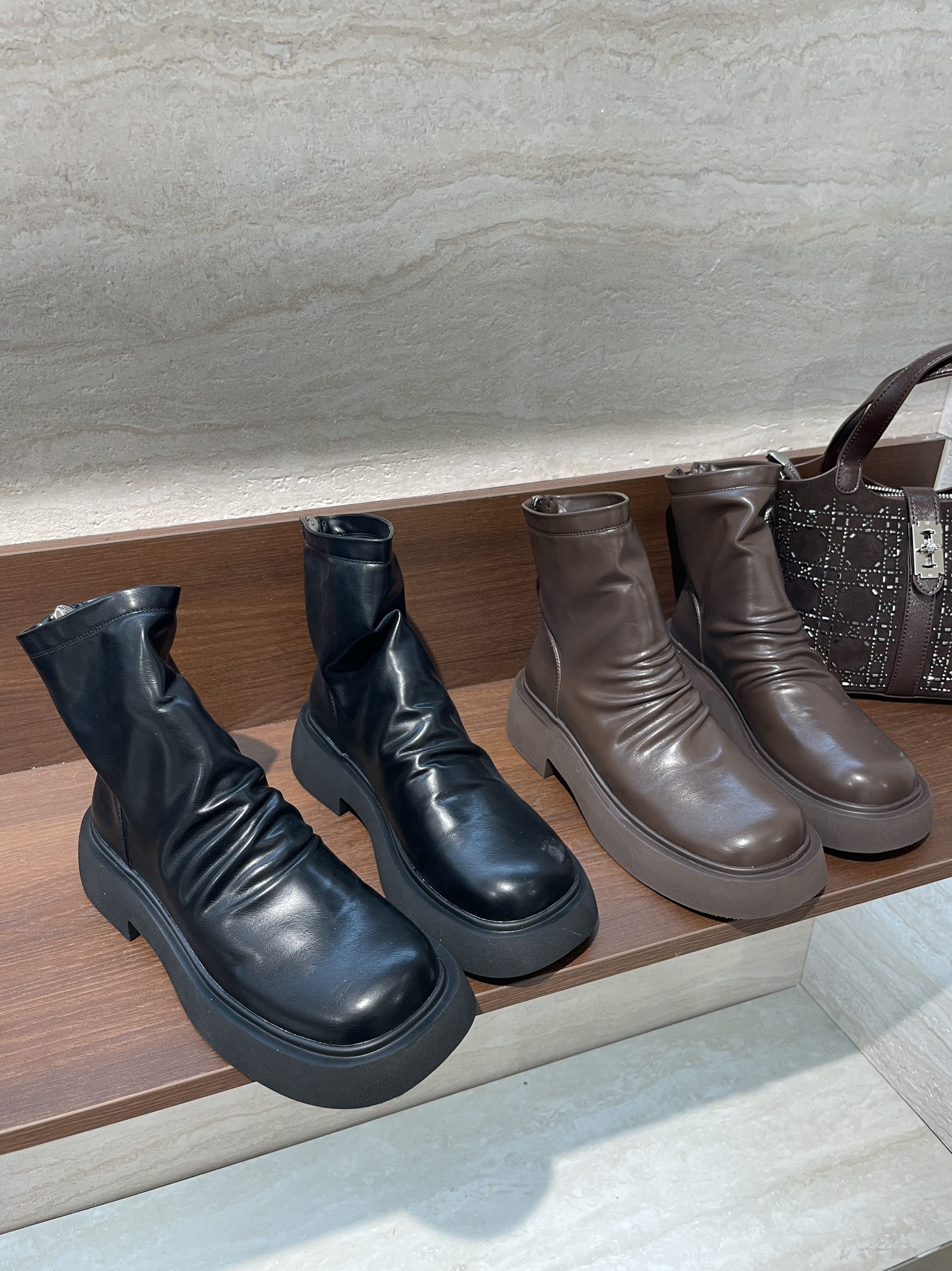 2025新款时尚百搭厚底增高瘦瘦靴黑色马丁靴7719-62（墙，8）,女鞋,马丁靴,淘宝优惠券,粉丝福利购,淘宝优惠卷