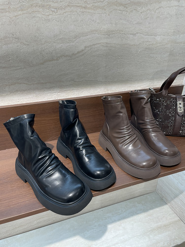 2025新款时尚百搭厚底增高瘦瘦靴黑色马丁靴7719-62（墙，8）