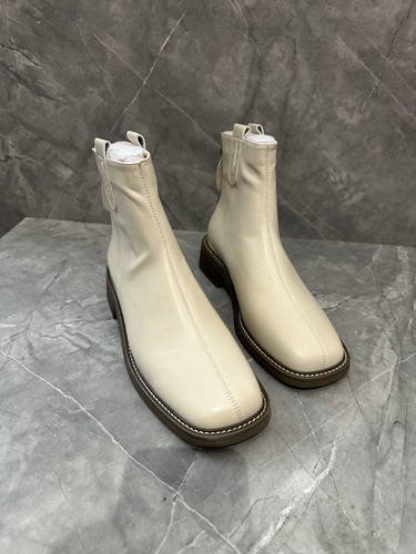 新款女鞋秋季休闲简约瘦瘦靴时尚舒适平底马丁靴7719-61.B22-1