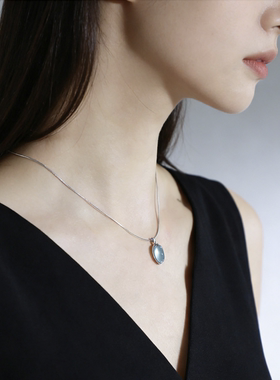 S925纯银海蓝宝椭圆项链女轻奢独特设计ins蛇骨链宝石吊坠锁骨链