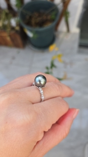 皇冠 天然海水大溪地珍珠戒指（近无暇点位9.4铂金灰）