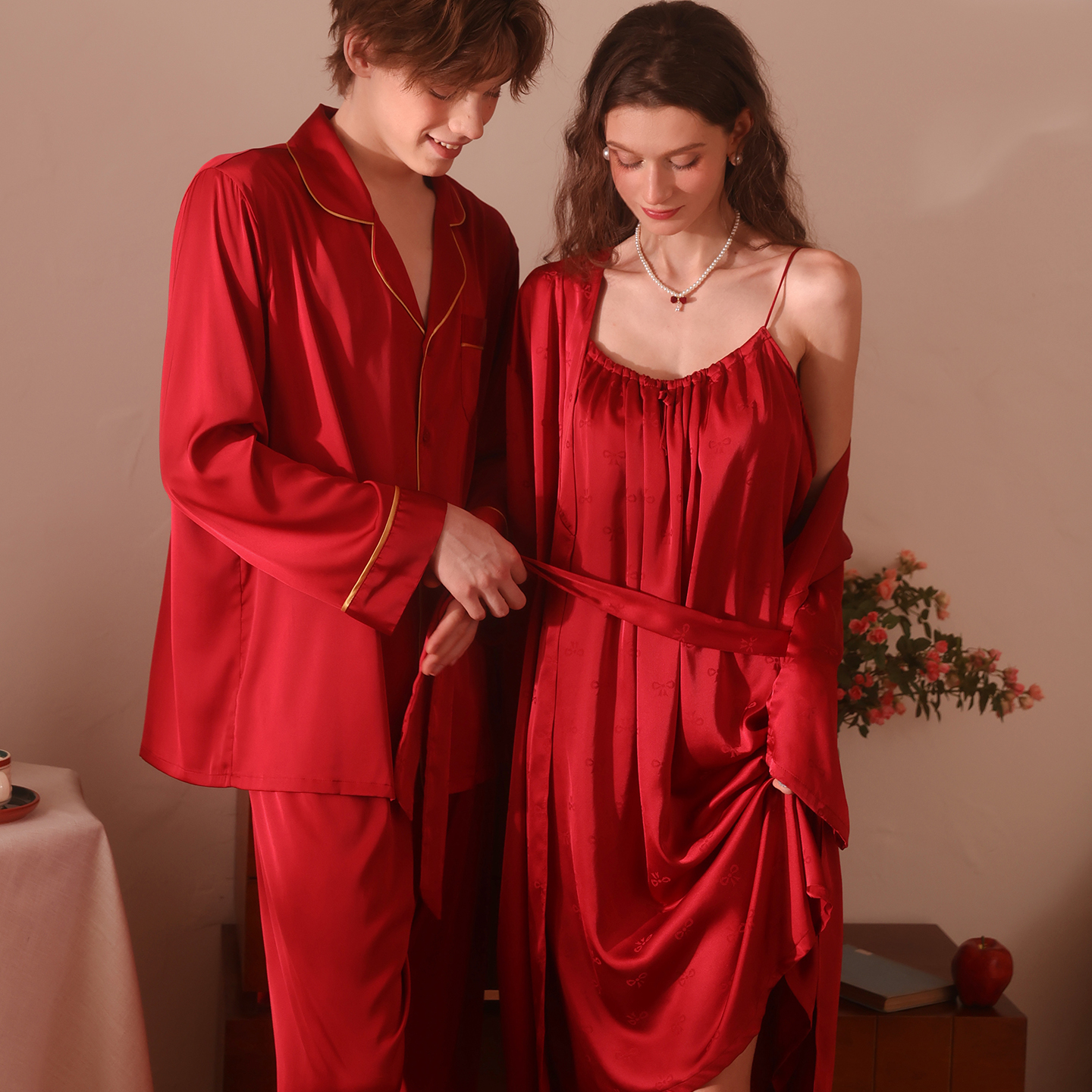 今夕何夕性感红色情侣睡衣女高级感本命年纯欲风吊带睡裙礼盒装