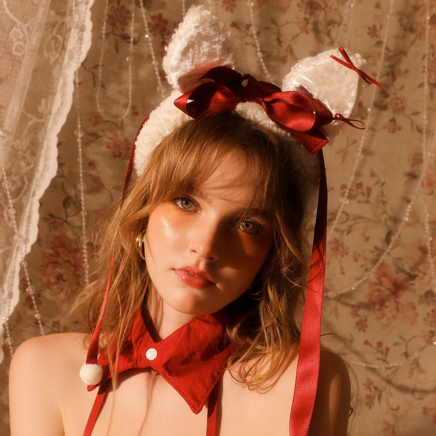 今夕何夕白色蕾丝兔耳朵发箍女半遮光配件甜美跨年圣诞氛围感发饰