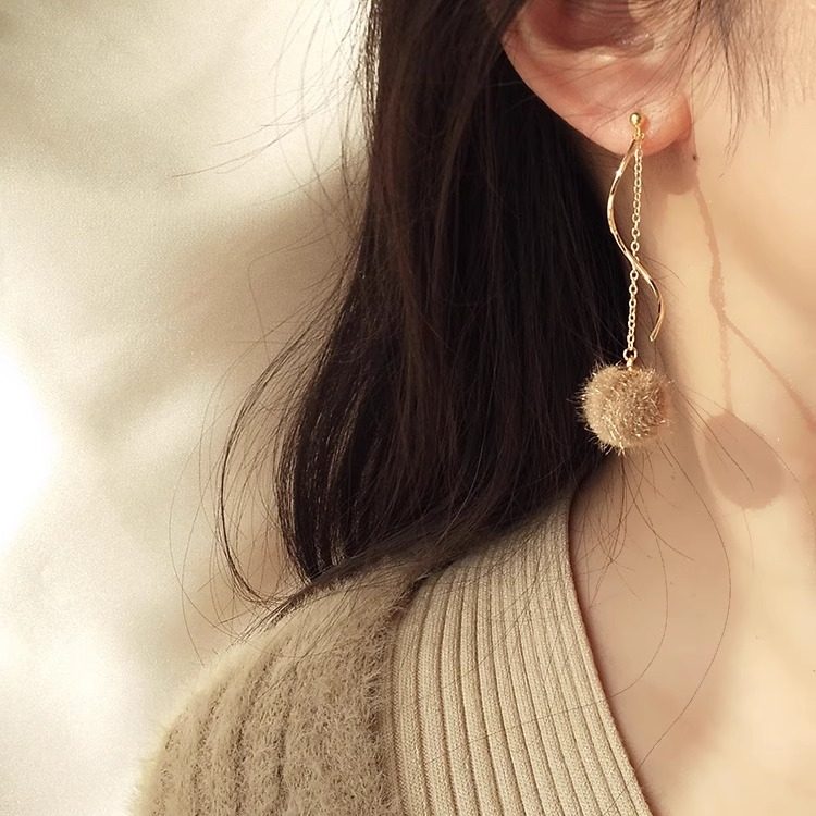 原创 冬季毛毛球925纯银针耳环长款显脸瘦女耳环无耳洞蚊香盘耳夹,饰品/流行首饰/时尚饰品新,耳夹,淘宝优惠券,粉丝福利购,淘宝优惠卷