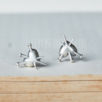 青蛙荷叶不对称耳钉s925纯银