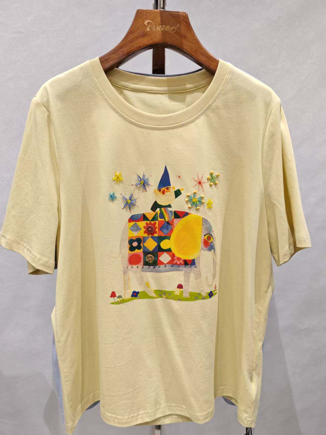 2240针丝缘子汇春款新品彩色动物图案减龄短袖T恤衫加大码女装