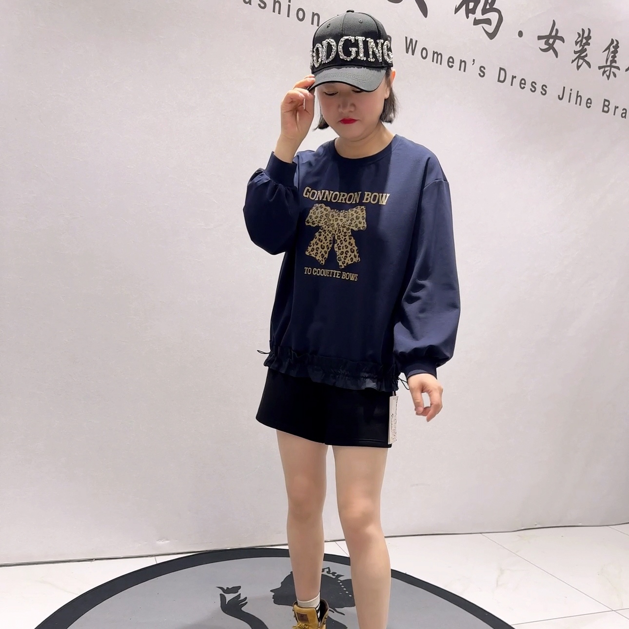 1309女权贵族春款新品娃娃袖天丝罗马拼接衬衫料可抽绳潮牌减龄衫