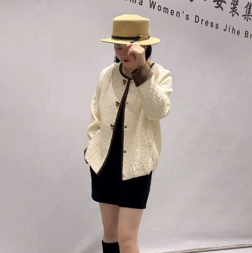 9571芮娜依莲秋款新品简洁大方女人味显瘦百搭蛋形外套加大码女装