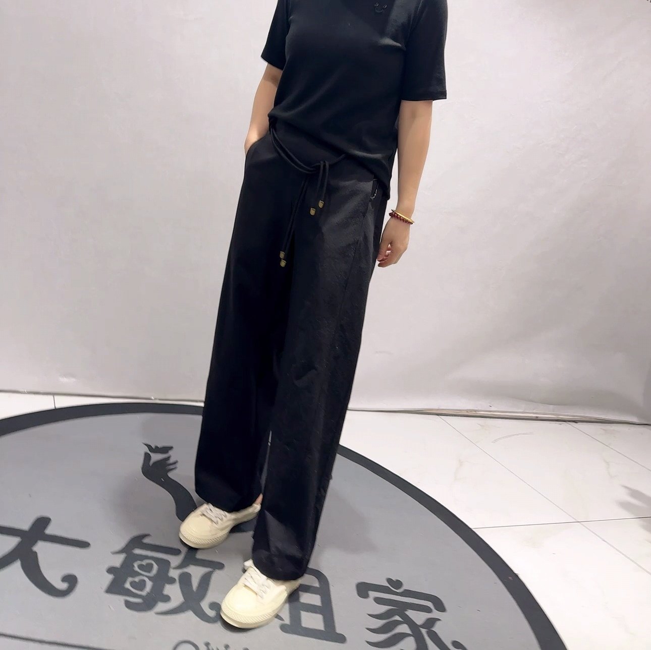 6185芮娜依莲春款新品侧边开剪简约时尚百搭洋气弯刀裤加大码女裤,女装/女士精品,卫裤,淘宝优惠券,粉丝福利购,淘宝优惠卷