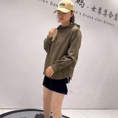 25918天骄一生水秋款新品减龄连帽圆襟拉链遮肉显瘦外套大码女装