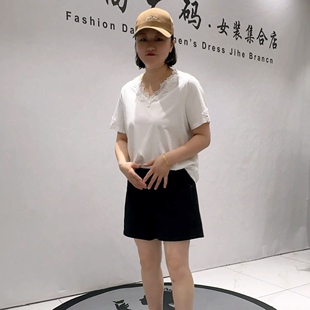 1889芮娜依莲夏款新品v领女人味简洁大方气质短袖上衣加大码女装