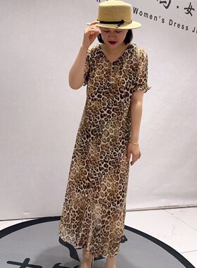 5381芮娜依莲夏款新品v领女人味洋气单层时尚豹纹连衣裙大码女装