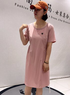 3629女权夏款新品速干面料休闲时尚减龄单层连衣裙加大码女装