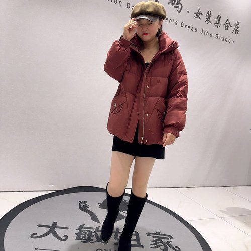 9822芮娜依莲冬款新品时尚重工亮钻一手长可抽绳羽绒服外套加大码