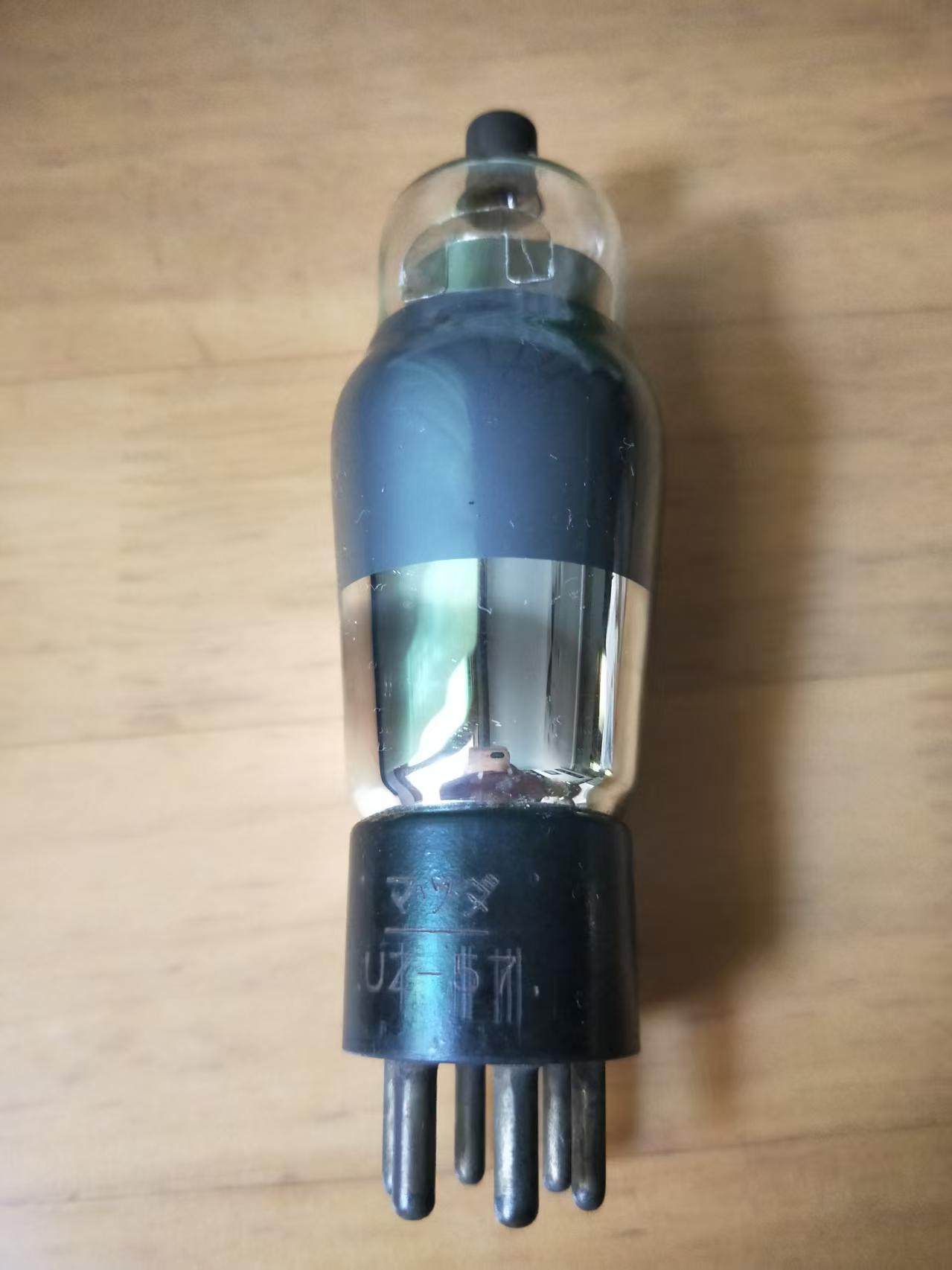 老收音机拆下日本产UZ-57电子管