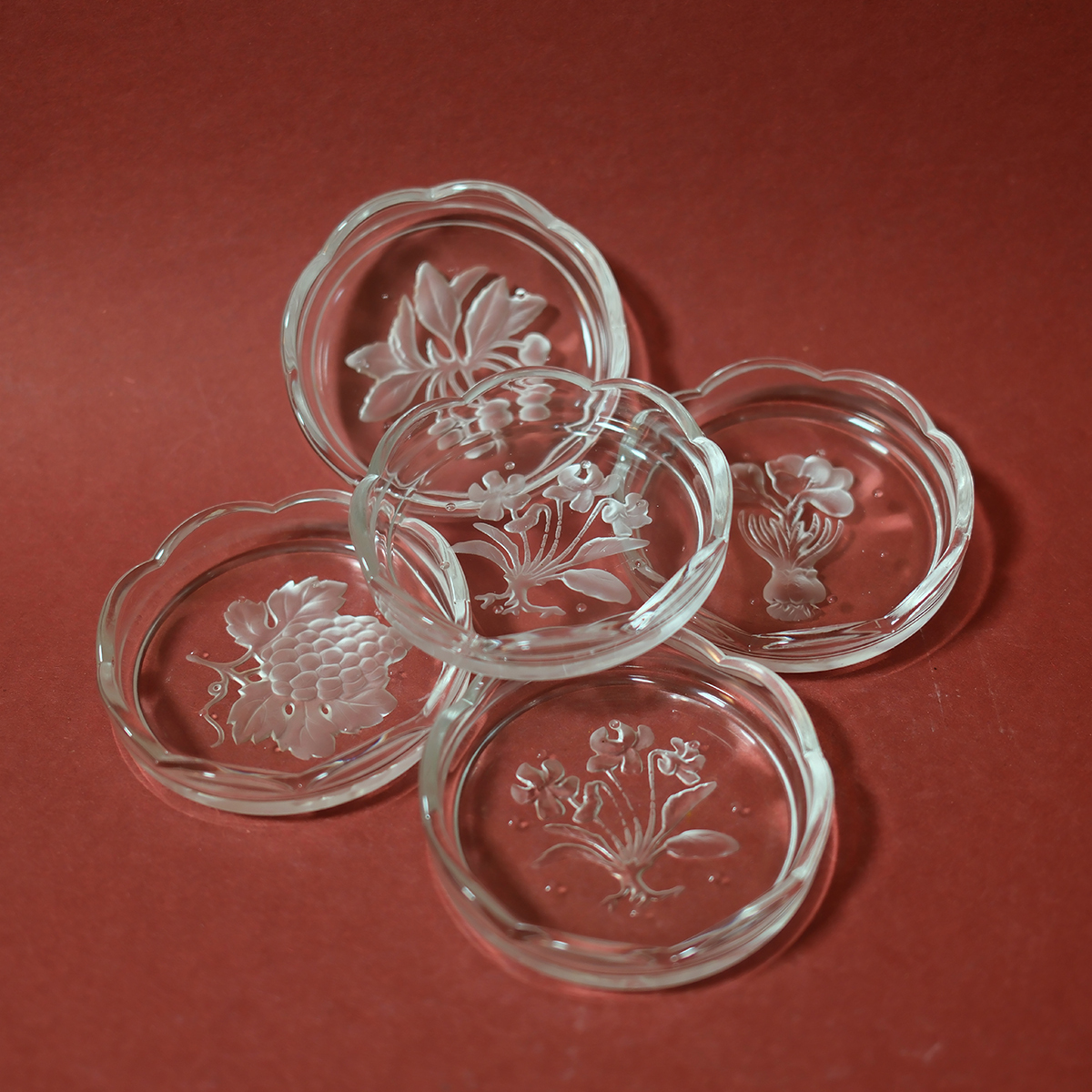 孤品中古日本制手工刀刻花卉莓果浮雕纹水晶玻璃小碟