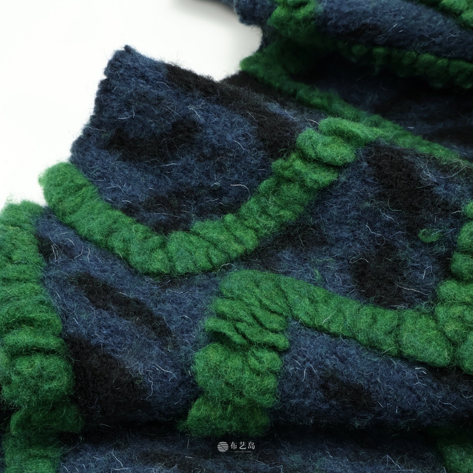 日系 深蓝底绿色不规则几何羊羔毛绒布料加厚重磅手工DIY大衣面料,居家布艺,海绵垫/布料/面料/手工diy,淘宝优惠券,粉丝福利购,淘宝优惠卷