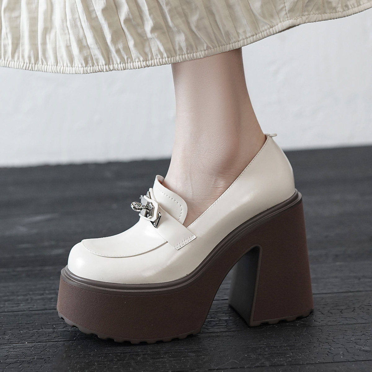 全真皮单鞋粗高跟乐福鞋金属学院风厚底女鞋四季松糕跟休闲鞋增高,女鞋,深口单鞋,淘宝优惠券,粉丝福利购,淘宝优惠卷