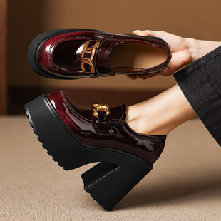 小个子女鞋厚底增高休闲鞋真皮单鞋粗高跟金属漆皮鞋松糕跟乐福鞋