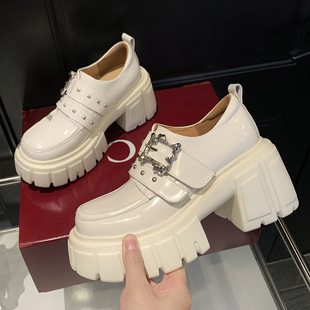 新款粗跟厚底女鞋绑带低帮休闲鞋真皮单鞋金属乐福鞋学院风四季鞋