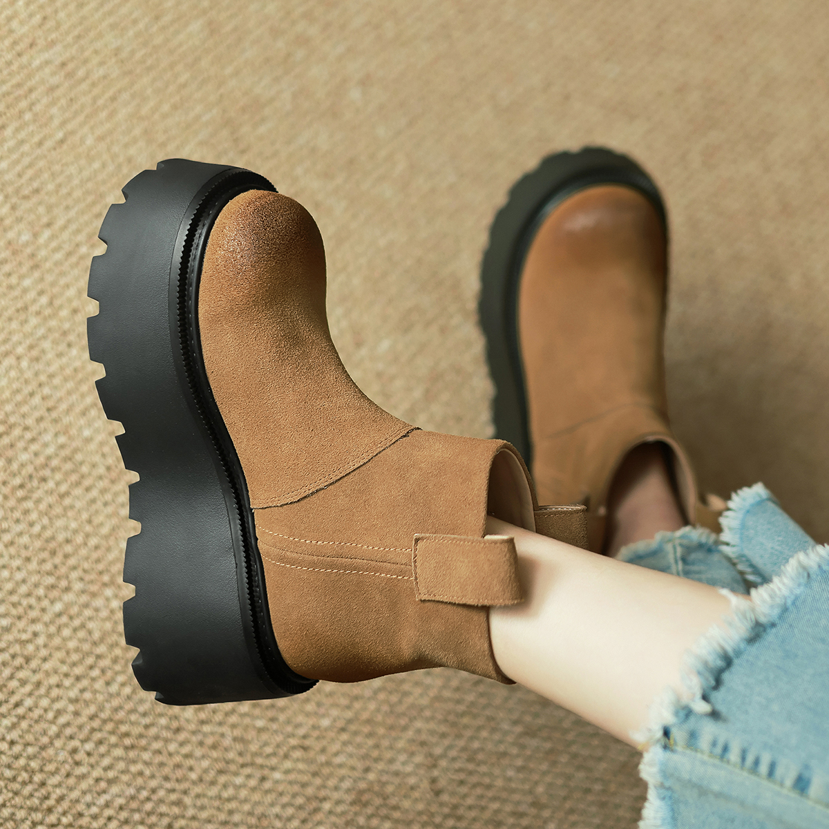 古菲斯奇女鞋厚底短筒靴子松糕跟