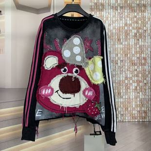 WR潮牌秋冬重工草莓熊卡通小个子宽松大版 圆领卫衣上衣女 时尚